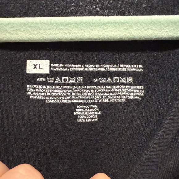 Amazon Black Short Sleeve Tee Teach Love Inspire - Picture 3 of 3